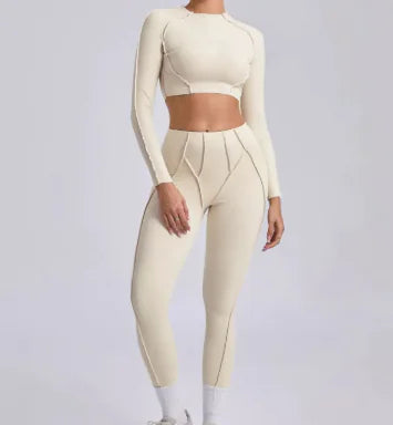 Ropa de yoga para mujer: atuendo de entrenamiento